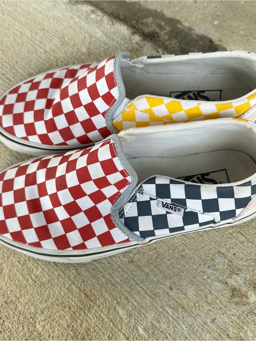 Women’s VANS Size 8 Shoes - Picture 4 of 8